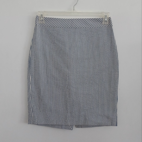 NWOT J.crew Seersucker vertical striped Navy Blue & White Pencil skirt sz 4 - Picture 5 of 15